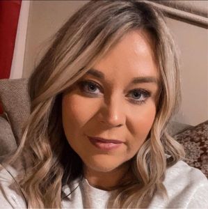 Meet your Posher, Tara